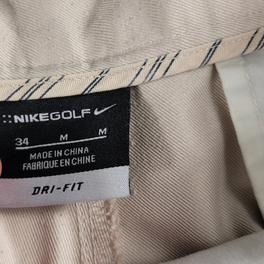 Nike Golf Shorts Performance Dri Fit Mens Sz 34 Beige Pleated Chino Casual